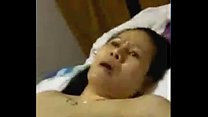 porn возбужденная тайская милфа с огромными сиськами мастурбирует часть 3 porn