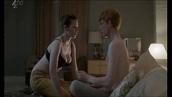 porn хейли этвелл в фильме черное зеркало porn