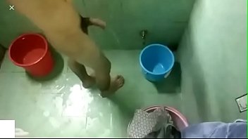 porn крадущийся зять в душе с большим членом флирт с членом porn