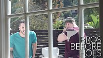 porn подглядывание братьев из колледжа инициируют секс с большим членом вчетвером с друзьями которых они застукали за porn