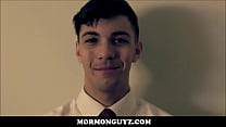 porn двух горячих мормоновтвинков трахнули в душе пока папа записывает porn