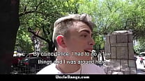 porn красивый твинк соглашается заняться сексом с незнакомцем за деньги porn