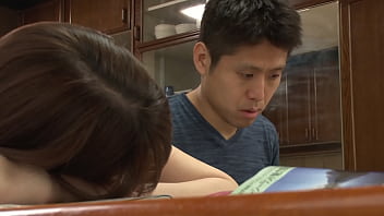 porn 不我不想发声 在她不能出声的情况下那个可爱的女孩的胯部被指责作恶 猫被刺激和兴奋弄湿了 日本业余自制色情第 1 部分 小穴逼 乳交 性交做爱 偷拍 穴 正常位 骑乘位 后入 口交 婊子 清纯系 女孩 鸡巴 人妻 ntr牛头人 porn